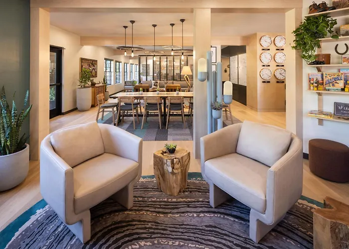 Mountain Modern Sedona, Tapestry Collection By Hilton Hotel